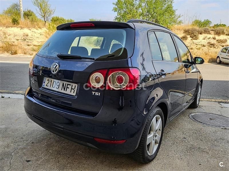 Usado VW Golf VII Advance 105 CV (77 kW) 2013 Azul Berlina