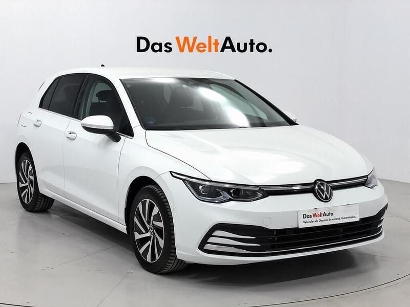 Blanco Usado 2023 VW Golf VIII Berlina | 28.900 € (Caro) - Imagen 1/4