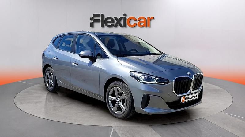 Usado BMW 218 136 CV (100 kW) 2023 Gris Familiar