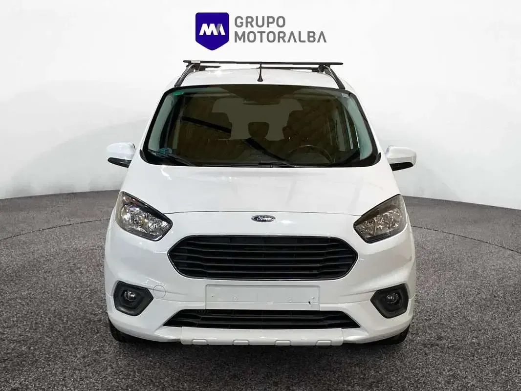 Usado Ford Tourneo Courier Titanium 102 CV (75 kW) 2020 Blanco Monovolumen