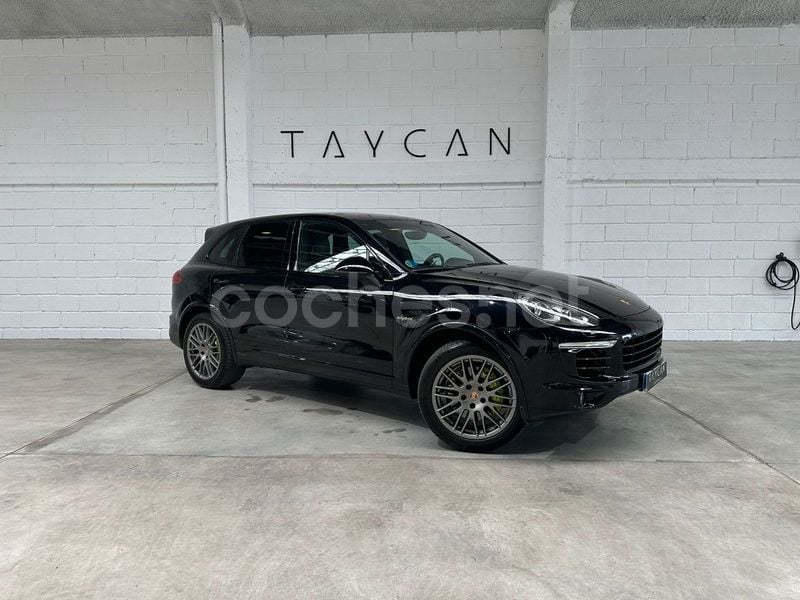 Negro Usado 2016 Porsche Cayenne S E-Hybrid Platinum Edition SUV | 33.900 € (Buen precio) - Imagen 1/4