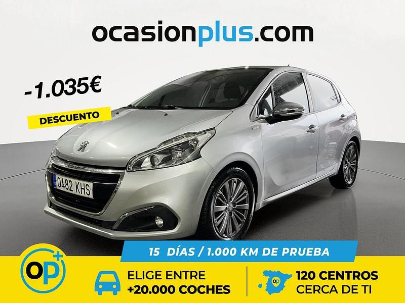 Usado Peugeot 208 Style 100 CV (73 kW) 2018 Gris Utilitario