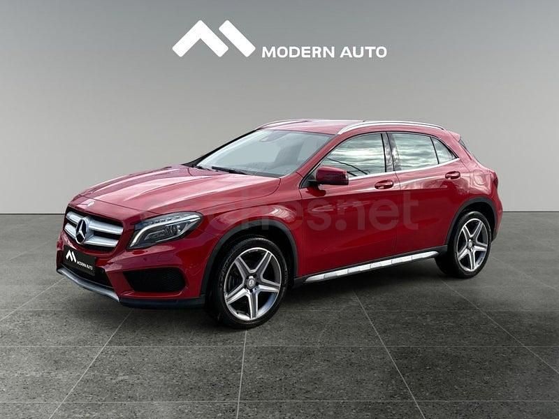 Usado Mercedes GLA220 AMG line 177 CV (130 kW) 2017 Rojo SUV