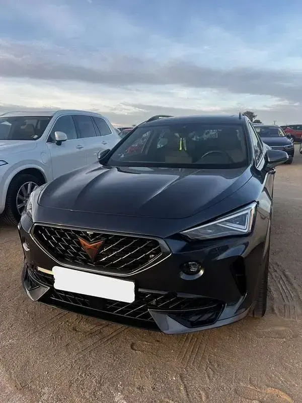Usado Cupra Formentor 204 CV (150 kW) 2023 Gris SUV