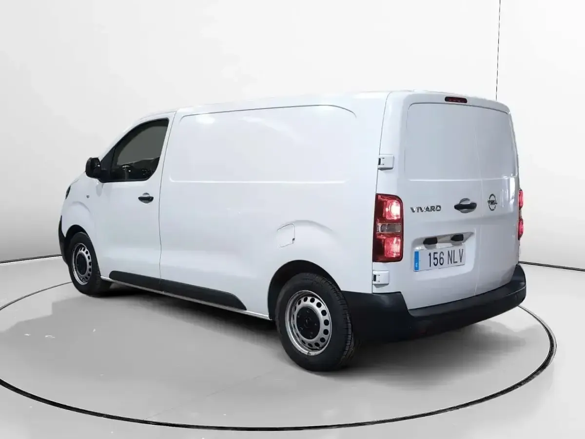 Usado Opel Vivaro-e Combi 120 CV (88 kW) 2026 Blanco Monovolumen