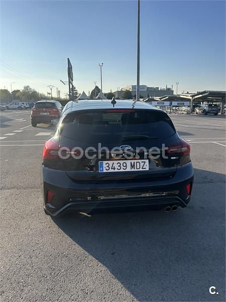 Usado Ford Focus ST-Line X 155 CV (114 kW) 2023 Negro Berlina