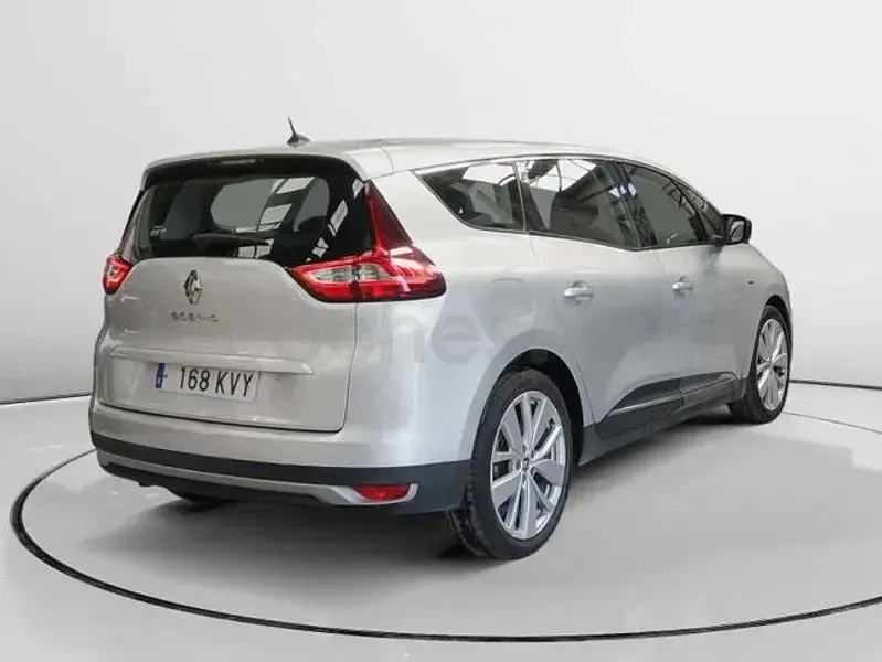 Usado Renault Grand Scénic IV LIMITED 140 CV (102 kW) 2019 Gris / plata Monovolumen