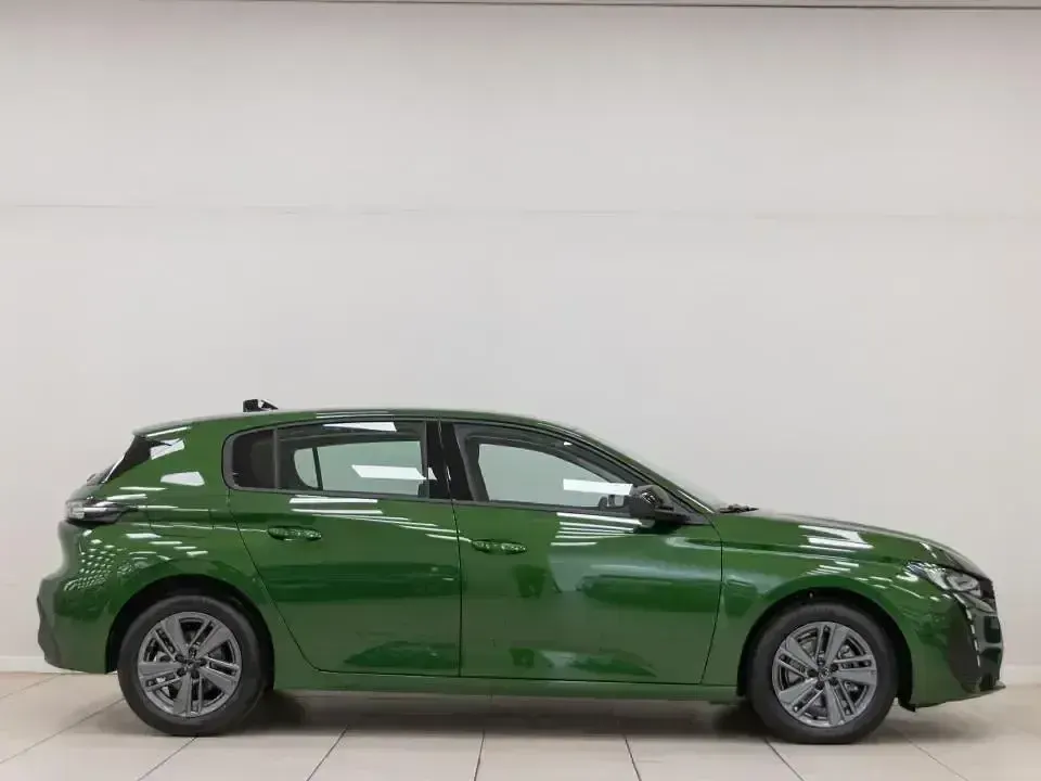 Usado Peugeot 308 Active 130 CV (95 kW) 2022 Verde Berlina