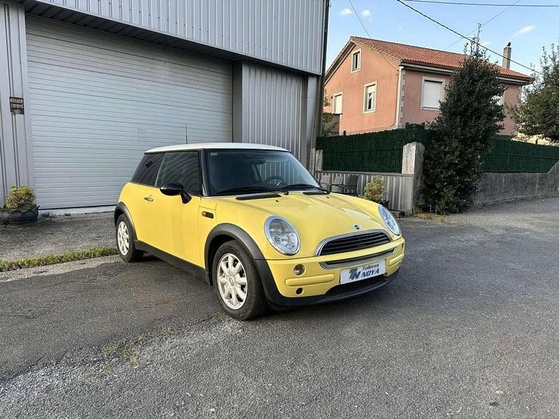 Usado Mini ONE 90 CV (66 kW) 2003 Amarillo Utilitario