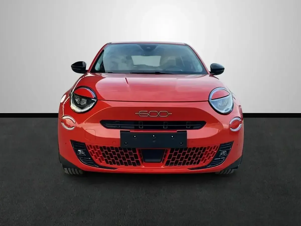 Nuevo Fiat 600E La Prima 114 kW (156 CV) 2025 Naranja SUV