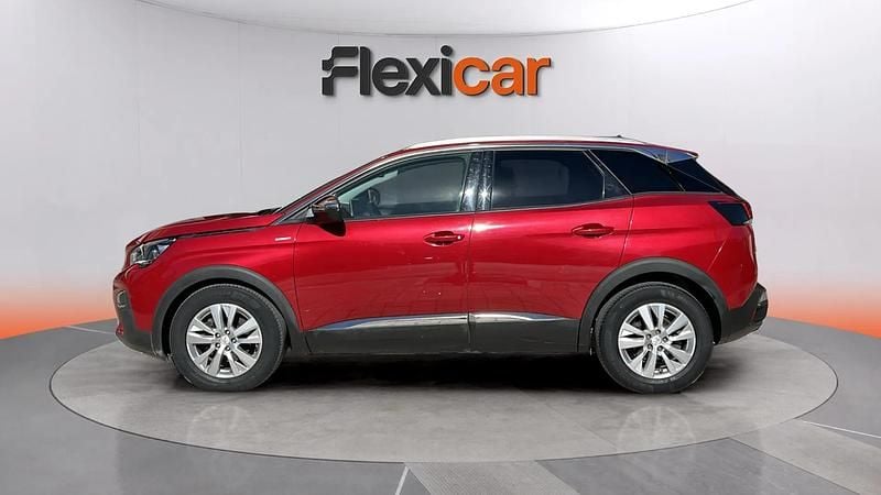 Usado Peugeot 3008 Style 131 CV (96 kW) 2020 Rojo Monovolumen