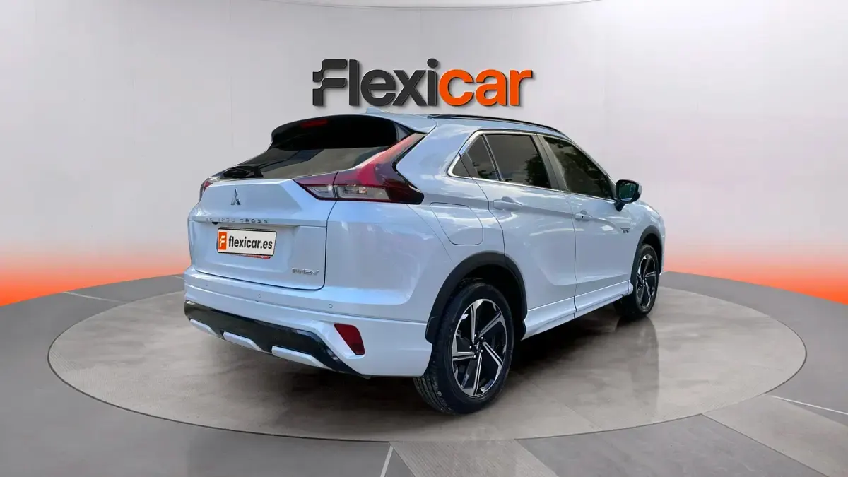 Usado Mitsubishi Eclipse Cross 188 CV (138 kW) 2023 Blanco SUV