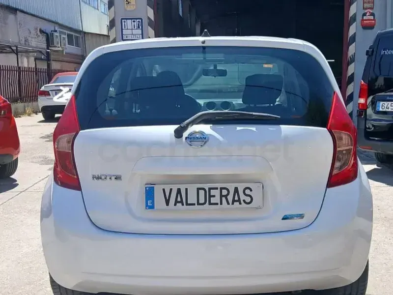 Usado Nissan Note Acenta 80 CV (58 kW) 2014 Blanco Utilitario