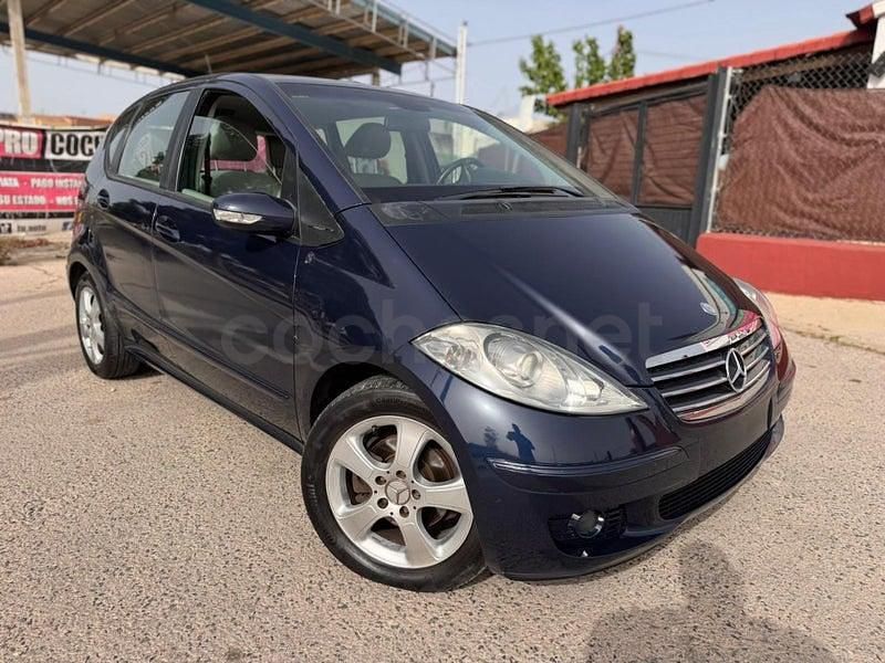 Usado Mercedes A180 Avantgarde 109 CV (80 kW) 2007 Azul Monovolumen