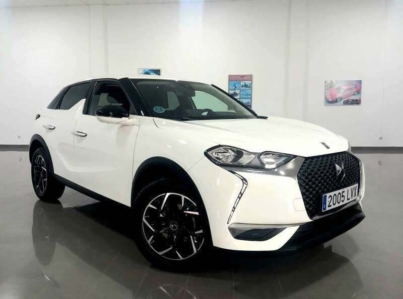 Blanco Usado 2022 DS Automobiles DS3 Crossback So Chic SUV | 16.900 € (Un poco caro) - Imagen 1/4
