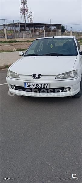 Begagnad Peugeot 306 Style 90 HK (66 kW) 2000 Vit Sedan