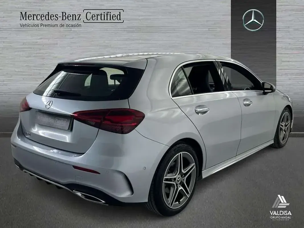 Usado Mercedes A180 136 CV (100 kW) 2025 Berlina