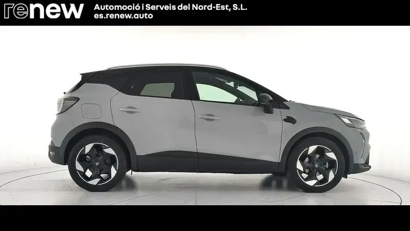 Usado Renault Captur Techno 100 CV (73 kW) 2025 Gris SUV