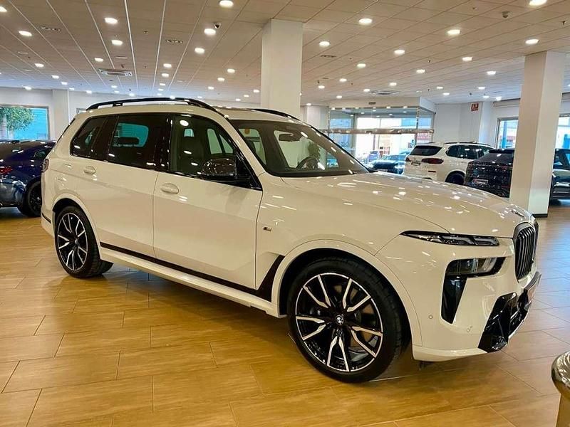 Usado BMW X7 M Sport 352 CV (258 kW) 2025 Blanco SUV