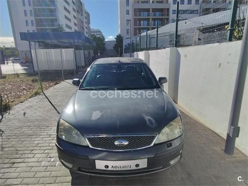 Gris / plata Usado 2005 Ford Mondeo Ghia Berlina | 1900 € (Buen precio) - Imagen 1/4