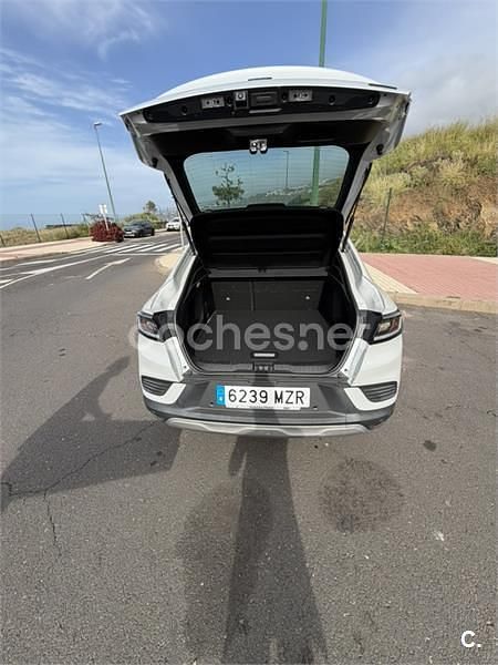 Begagnad Renault Arkana Techno 145 HK (106 kW) 2025 Vit SUV