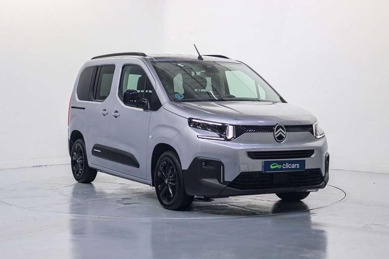 Usado Citroën Berlingo 102 CV (75 kW) 2024 Plateado Monovolumen