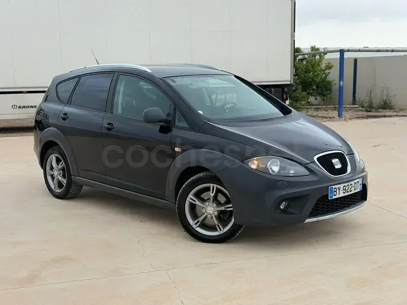 Usado Seat Altea 170 CV (125 kW) 2011 Negro Monovolumen