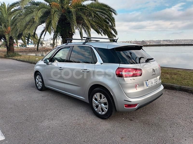 Usado Citroën C4 Picasso Live 130 CV (95 kW) 2016 Gris / plata Monovolumen