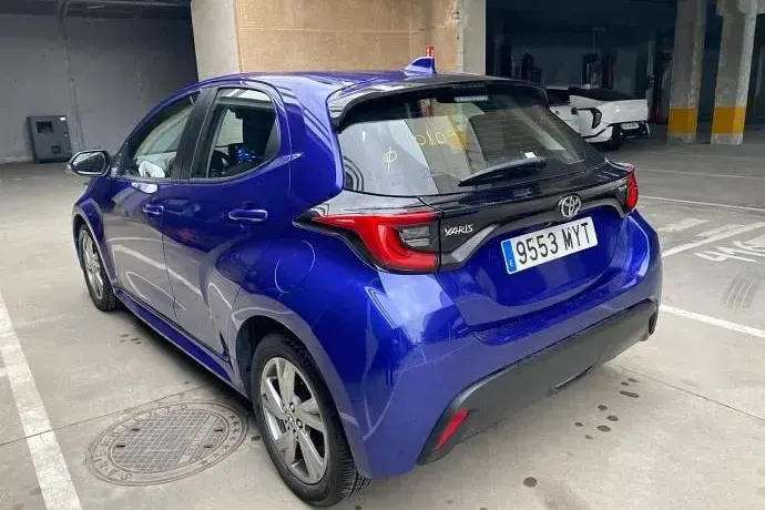Usado Toyota Yaris Active 116 CV (85 kW) 2025 Utilitario