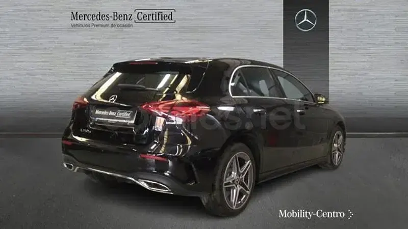 Usado Mercedes A250 218 CV (160 kW) 2024 Negro cosmos Berlina