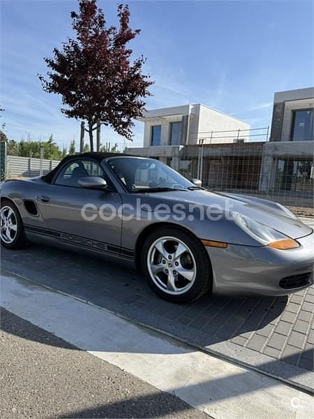 Usado Porsche Boxster 220 CV (161 kW) 2002 Gris / plata Descapotable
