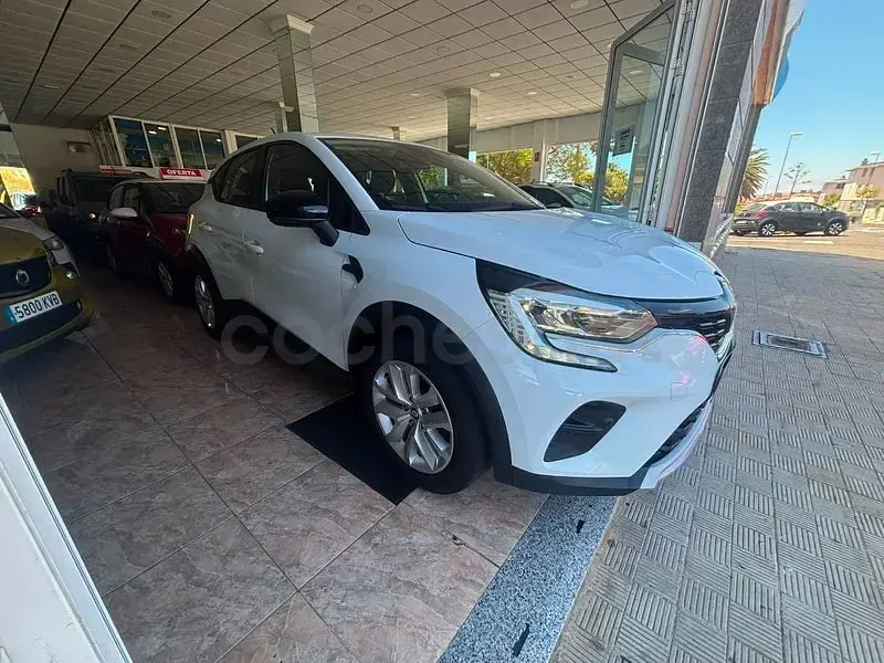 Usado Renault Captur Equilibre 90 CV (66 kW) 2023 Blanco SUV