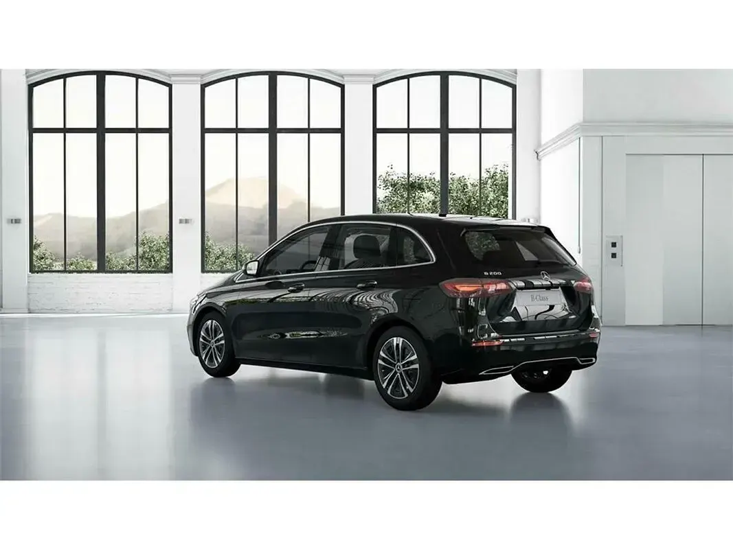 Nuevo Mercedes B200 163 CV (119 kW) 2025 Negro Utilitario