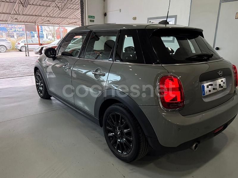 Usado Mini ONE 102 CV (75 kW) 2020 Gris / plata Utilitario