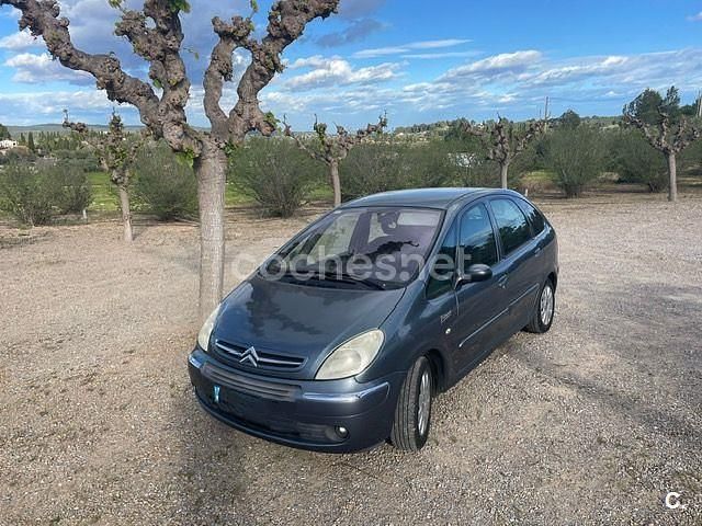 Usado Citroën Xsara Picasso Exclusive 110 CV (80 kW) 2008 Azul Monovolumen