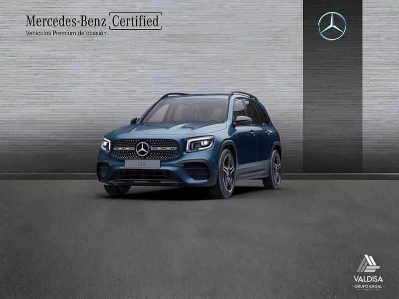 Usado Mercedes GLB200 AMG line 150 CV (110 kW) 2023 Negro SUV