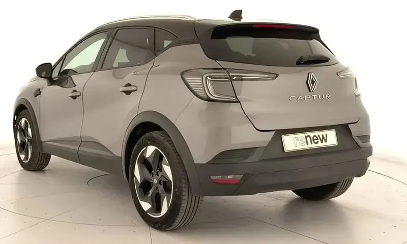 Usado Renault Captur Techno 101 CV (74 kW) 2025 Gris SUV