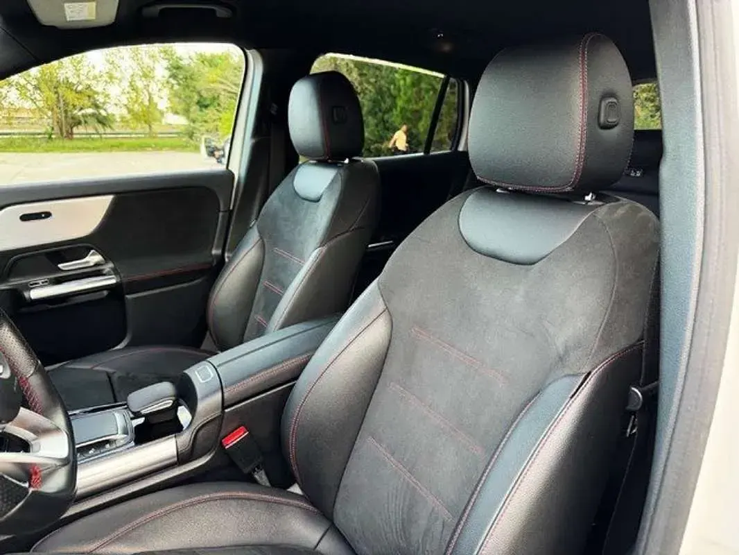 Usado Mercedes GLA250 211 CV (155 kW) 2021 Blanco SUV