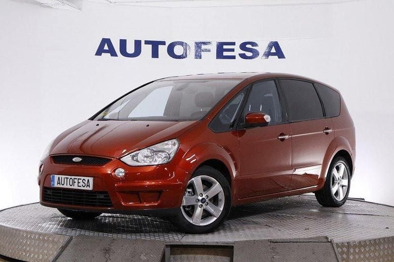 Rojo Usado 2009 Ford S-MAX Titanium Monovolumen | 8150 € (Precio justo) - Imagen 1/4