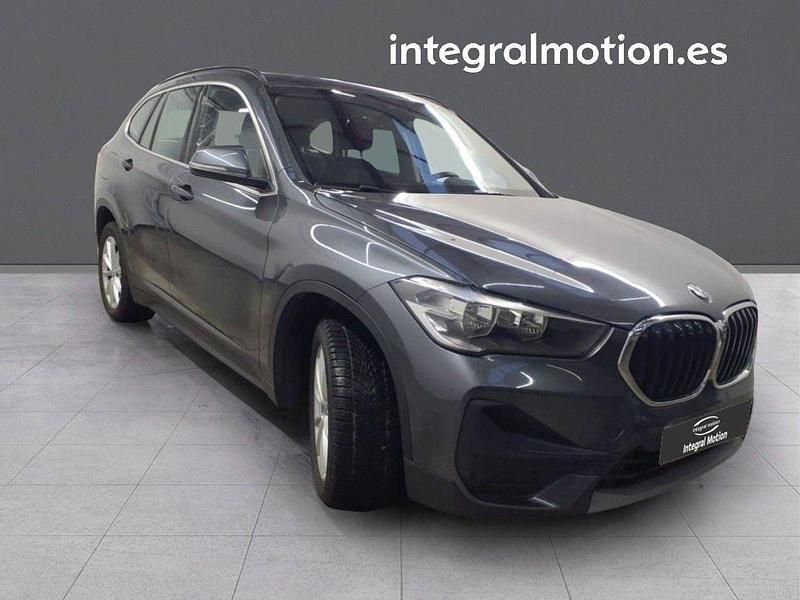 Usado BMW X1 115 CV (84 kW) 2021 Gris SUV