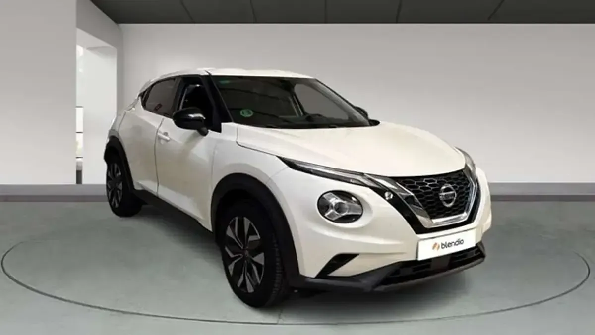 Usado Nissan Juke Acenta 114 HP (83 kW) 2022 Amarelo SUV