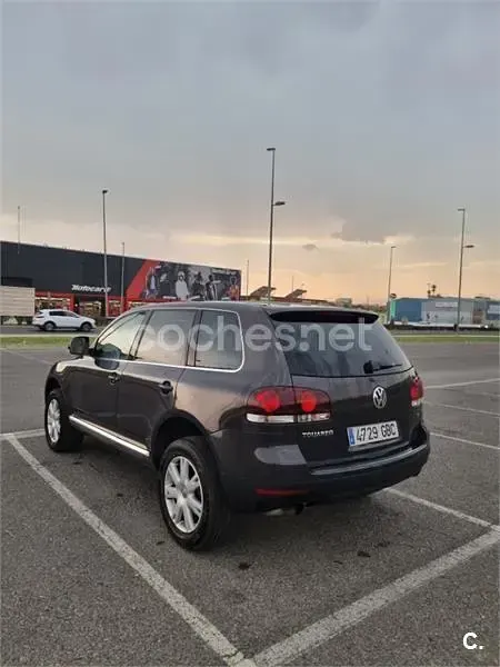 Usado VW Touareg R 174 CV (127 kW) 2008 Negro SUV