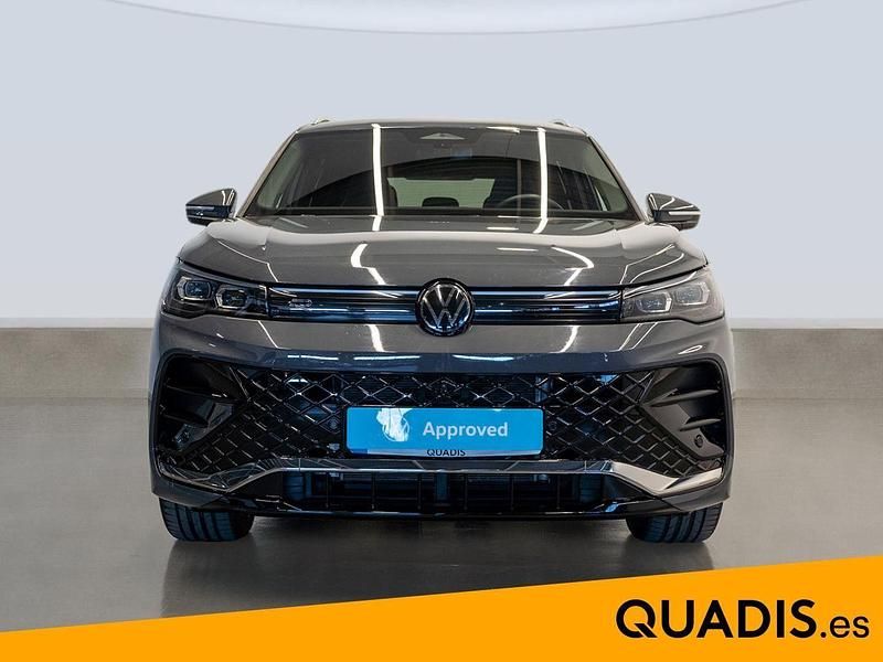 Usado VW Tiguan R-line 204 CV (150 kW) 2025 Gris SUV