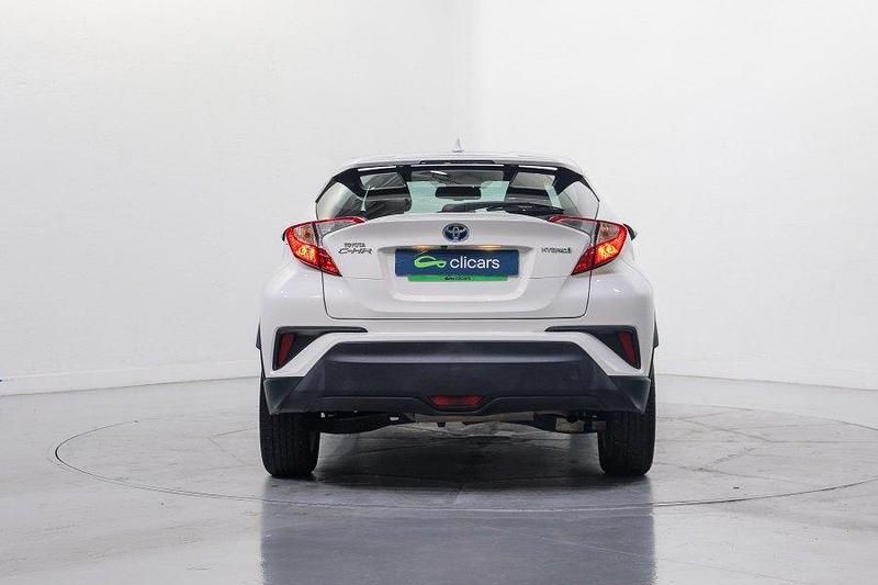 Usado Toyota C-HR Active 122 CV (89 kW) 2019 Blanco SUV