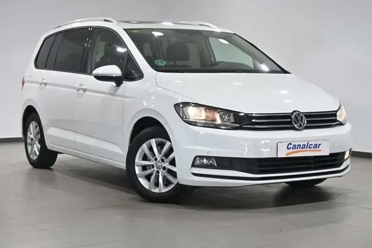 Usado VW Touran Advance 116 CV (85 kW) 2018 Blanco Monovolumen