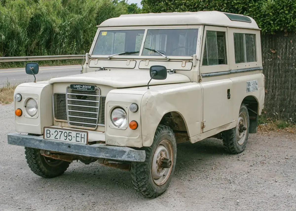 Usado Land Rover 88 69 CV (50 kW) 1980 Beige SUV