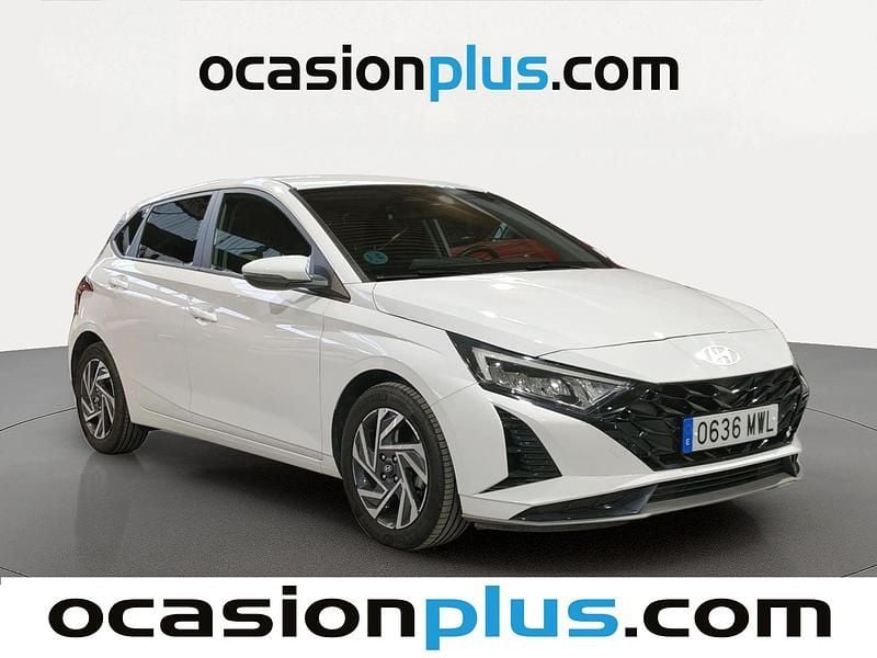 Usado Hyundai i20 101 CV (74 kW) 2024 Blanco Utilitario