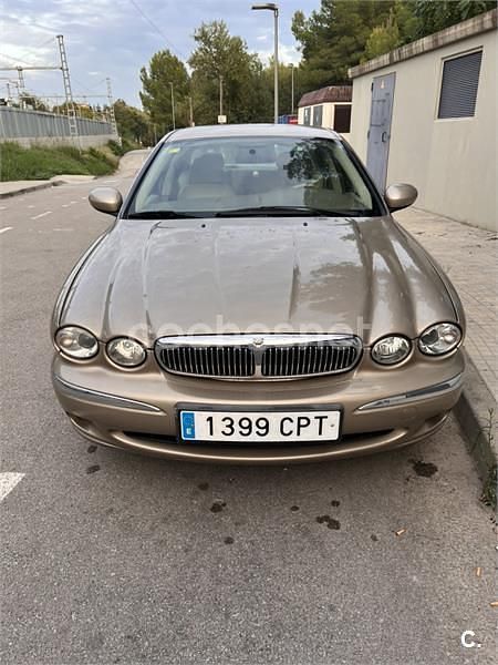 Beige Usado 2004 Jaguar X-type Executive Familiar | 3500 € - Imagen 1/4