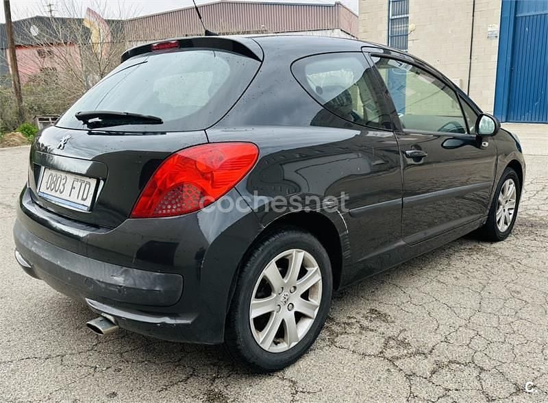 Usado Peugeot 207 Sport 120 CV (88 kW) 2007 Negro Berlina
