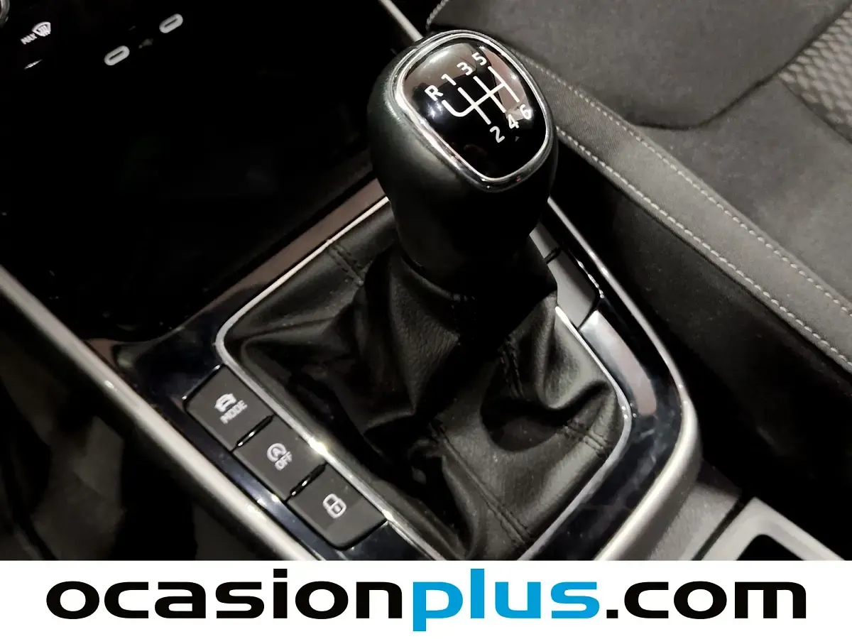 Usado Skoda Fabia Style 110 CV (80 kW) 2023 Gris Utilitario